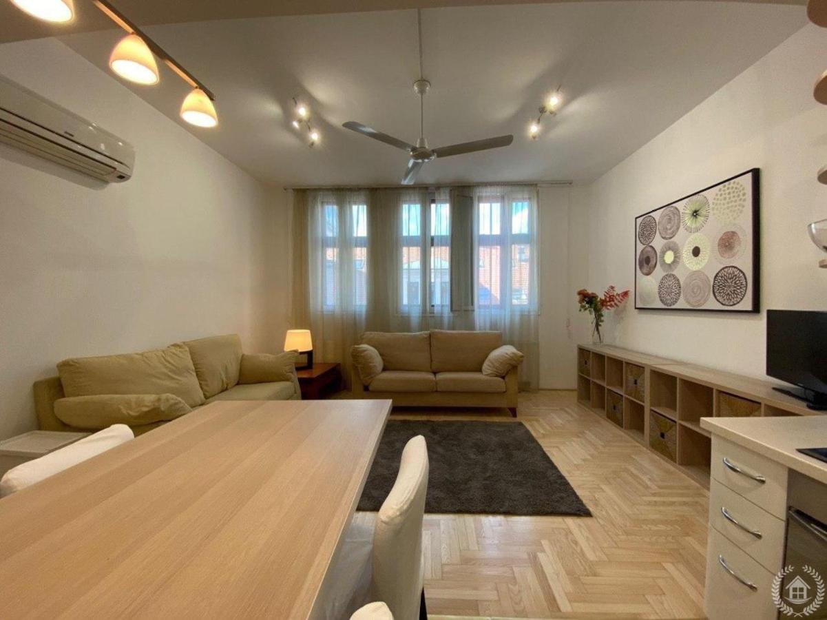 Downtown Gozsdu Vibe Apartment II Boedapest Buitenkant foto